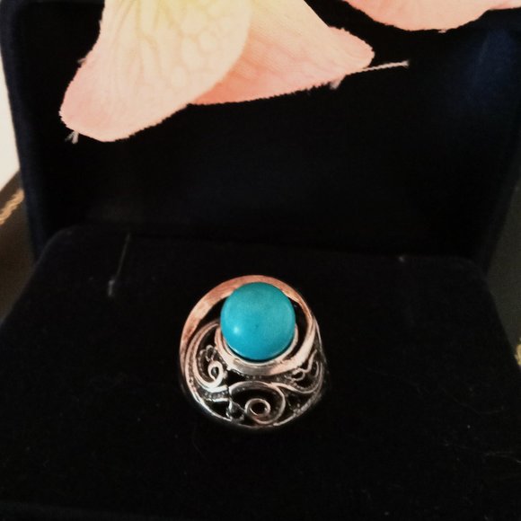 🎁FREE GIFT INCLUDED 🎁NWOT Vintage Ring Turquoise Blue Color Fashion Jewelry - Picture 4 of 11